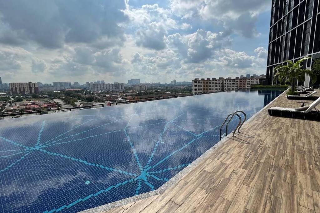 Mt Stay @ Aera Residence Петалинг Джая Екстериор снимка